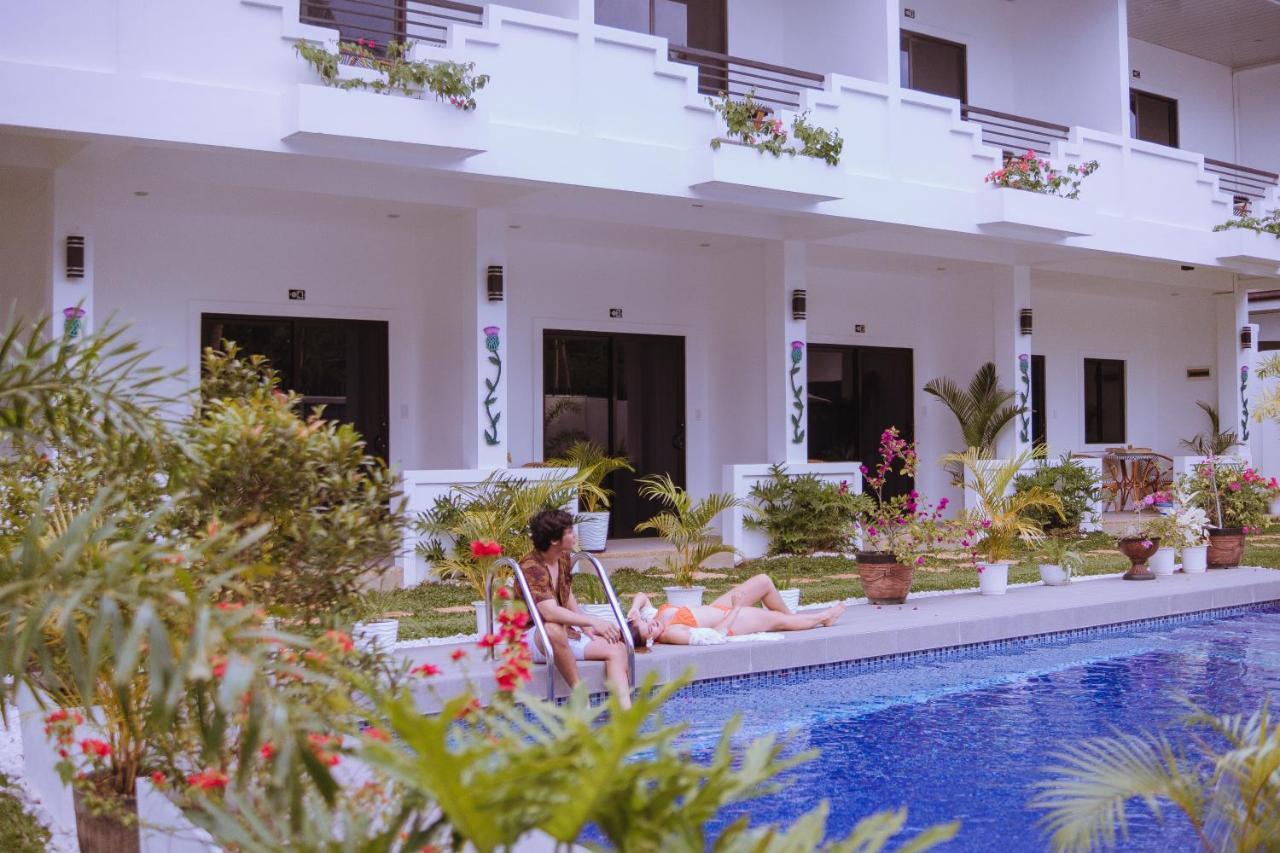 Thistle Inn Panglao Exterior foto