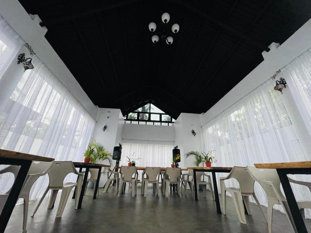 Thistle Inn Panglao Exterior foto